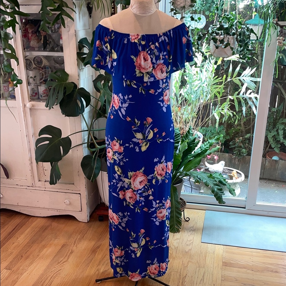 Floral Off-Shoulder Maxi Dress